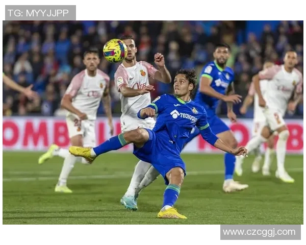 维拉利尔与萨拉戈萨激战正酣谁将赢得这场西甲精彩对决