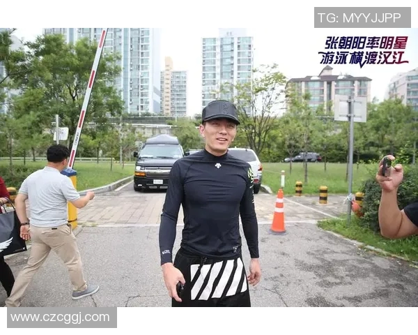 游泳明星光辉历程:从池塘到奥运荣耀的奋斗与传奇 游泳明星光辉历程:从池塘到奥运荣耀的奋斗与传奇