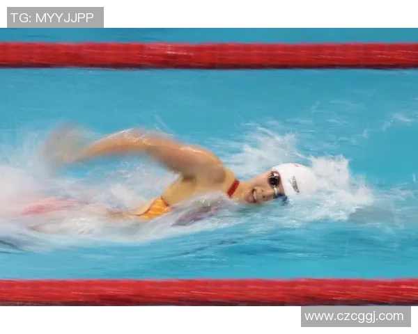 自由泳技巧全面解析与训练方法提升游泳水平的关键路径 自由泳技巧全面解析与训练方法提升游泳水平的关键路径