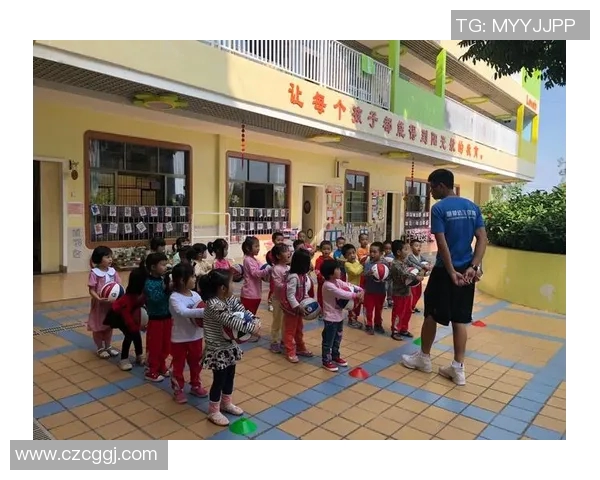 深度对话：杨秀英如何在篮球世界中追寻梦想与坚持的故事